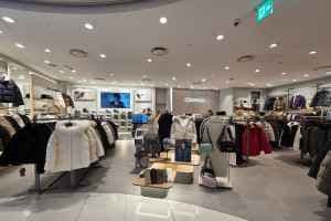 Discovery - Hyundai Department Store Sinchon Branch [Tax Refund Shop](디스커버리 현대백화점 신촌점)