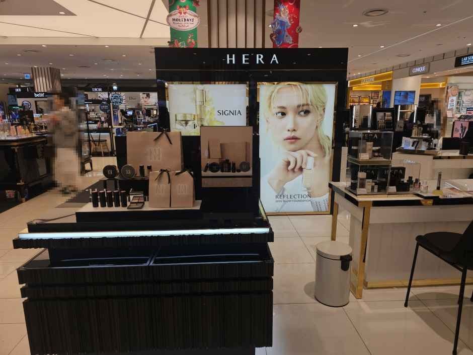 Hera - Lotte Department Store Ansan Branch [Tax Refund Shop](헤라 롯데백화점 안산점)