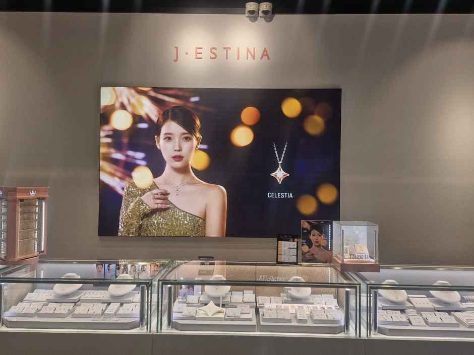 J.Estina - Hyundai Premium Outlets LOTTE Department Store Gimpo Airport Branch [Tax Refund Shop](제이에스티나 현대프리미엄아울렛 김포점)