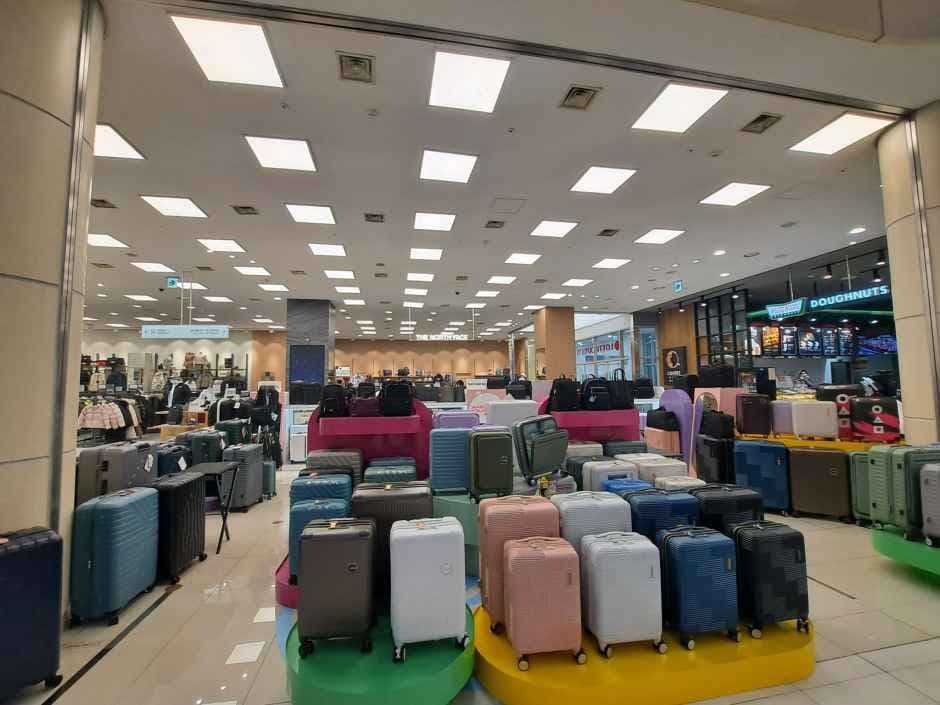 American Tourister LOTTE Outletss Goyang Terminal Branch [Tax Refund Shop](아메리칸투어리스터 롯데아울렛 고양터미널점)