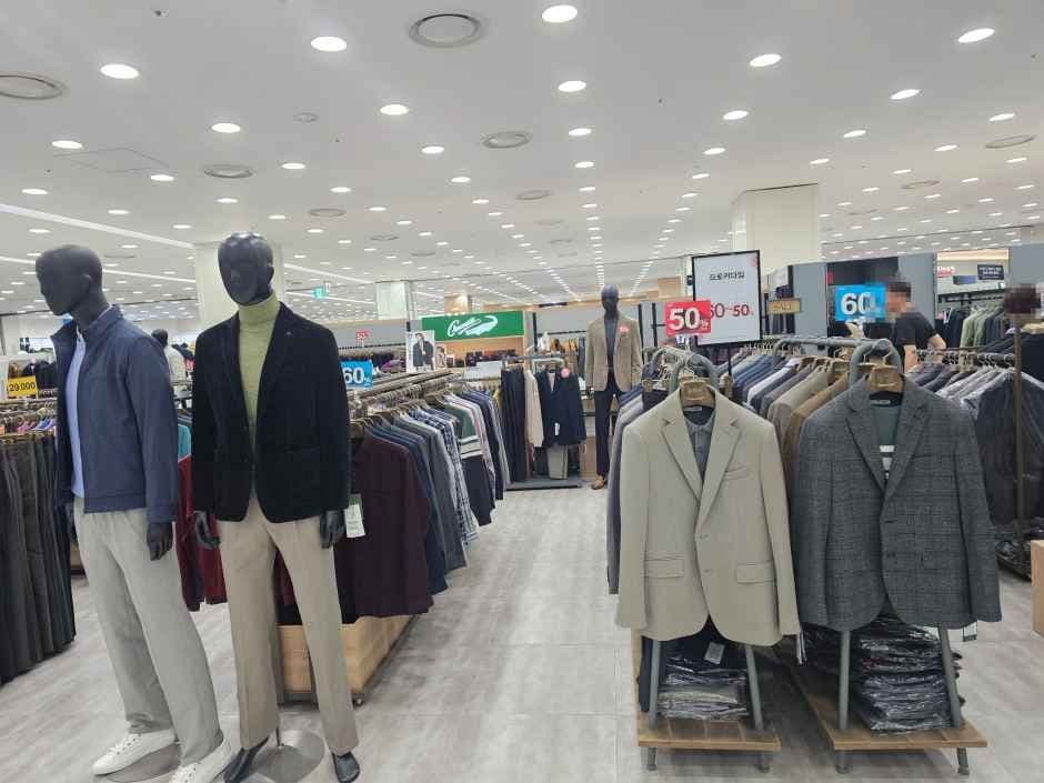 Crocodile Menswear MODA Outlet Incheon Branch [Tax Refund Shop](크로커다일남성 모다아울렛 인천점)