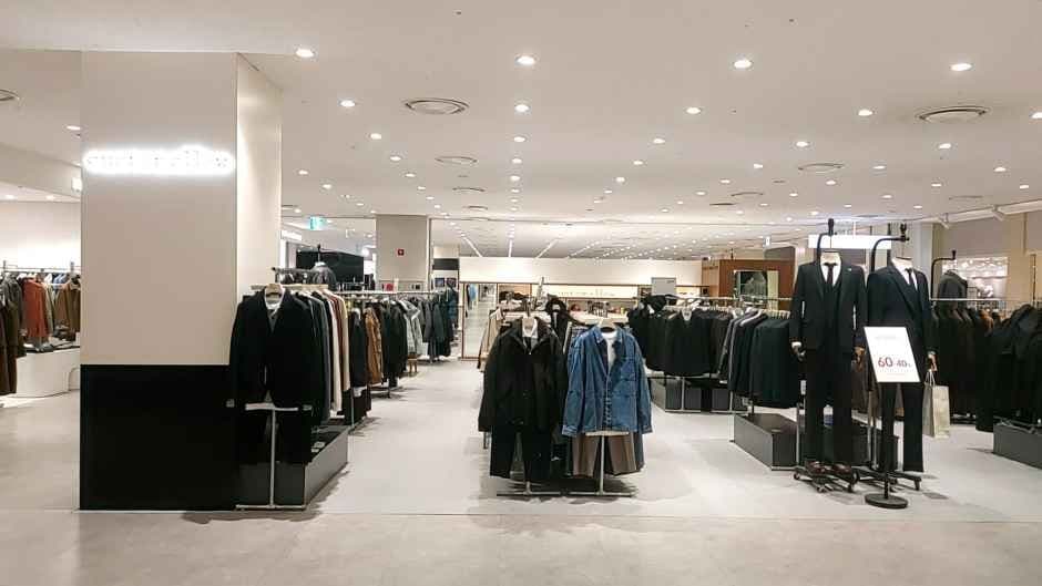 Customellow - Lotte Mall Gwangmyeong Branch [Tax Refund Shop] (커스텀멜로우 롯데몰 광명점)