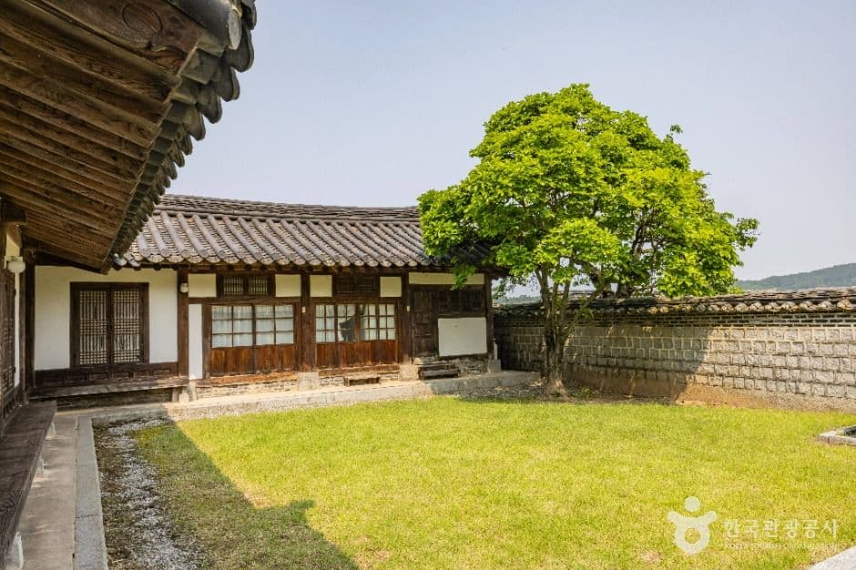 Unbo’s House (운보의 집)