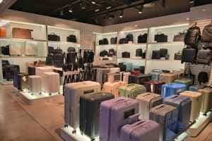 American Tourister - Hyundai Outlets Dongdaemun Branch [Tax Refund Shop](아메리칸투어리스트 현대아울렛 동대문점)