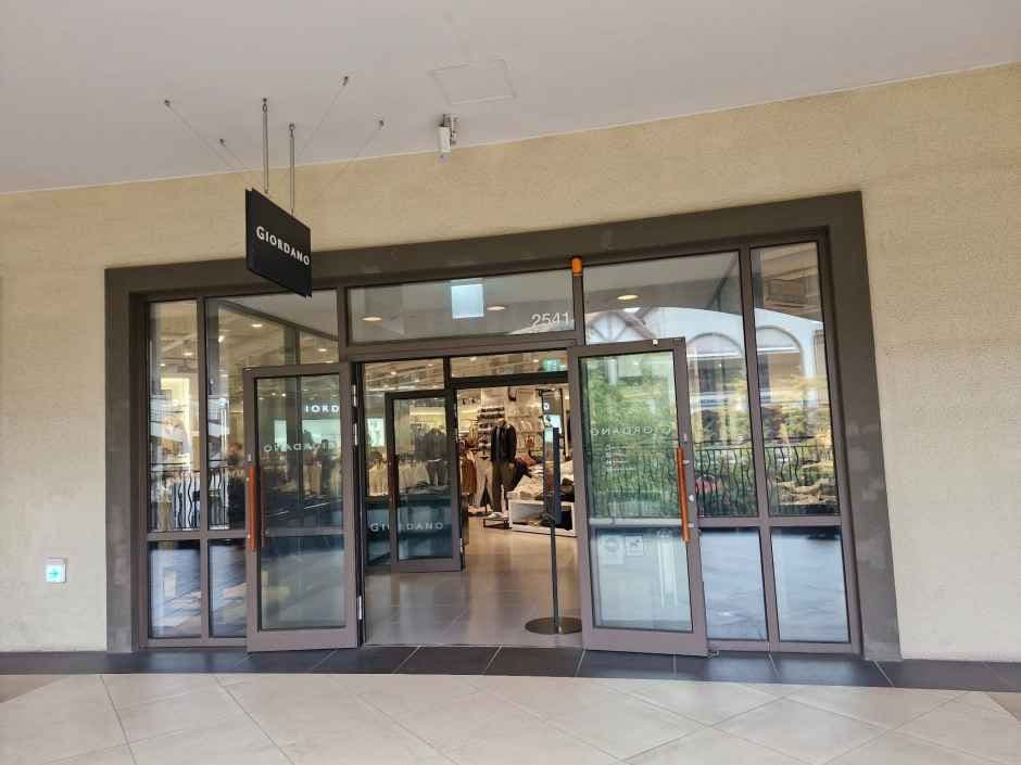 Giordano - Shinsegae Simon Premium Outlet Siheung Branch [Tax Refund Shop] (지오다노 신세계사이먼프리미엄아울렛 시흥점)