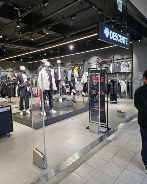 DESCENTE - LF Square Yangju Branch [Tax Refund Shop] (데상트 LF스퀘어 양주점)