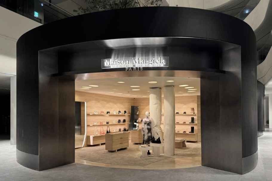 Maison Margiela - LOTTE Department Store Dongtan Branch [Tax Refund Shop] (메종마르지엘라 롯데백화점 동탄점)
