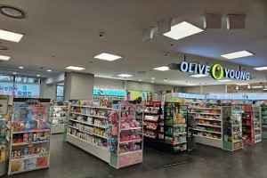 Olive Young - Homeplus Buksuwon Branch [Tax Refund Shop](올리브영 홈플러스북수원점)