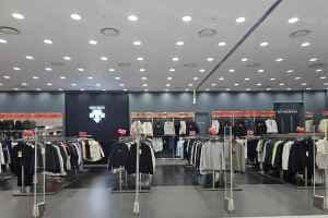 Descente - MODA Outlet Incheon Branch [Tax Refund Shop]  (데상트 모다아울렛 인천점)(데상트 모다아울렛 인천점)