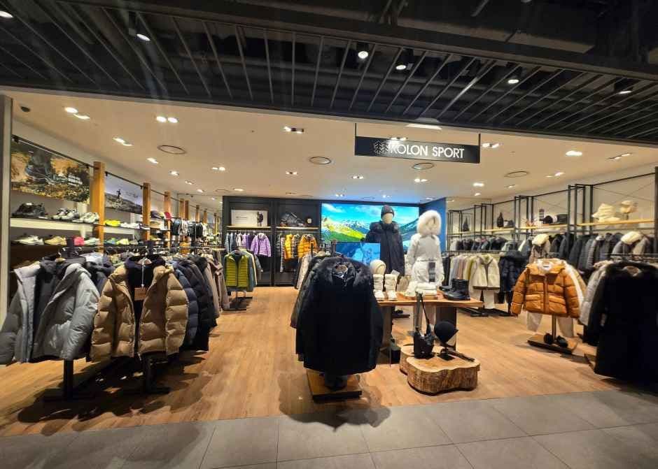 Kolon Sport - Hyundai Department Store Cheonho Branch [Tax Refund Shop] (코오롱스포츠 현대백화점 천호점)