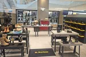 Dr. Martens - Lotte Department Store Pyeongchon Branch [Tax Refund Shop](닥터마틴 롯데백화점 평촌점)