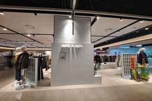Buru N Judy - Hyundai Outlets Dongdaemun Branch [Tax Refund Shop](부루앤쥬디 현대아울렛 동대문점)