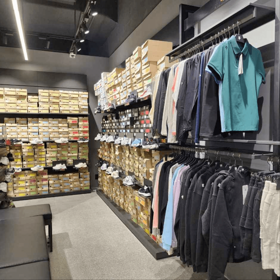 Descente Sports - Hyundai Premium Outlet Space 1 Branch [Tax Refund Shop] (데상트스포츠 현대프리미엄아울렛 스페이스원점)