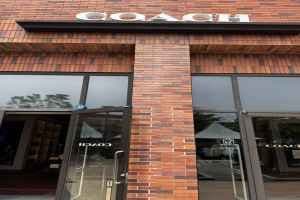 Coach - Shinsegae Simon Premium Outlets Paju Branch [Tax Refund Shop](코치 신세계사이먼프리미엄아울렛 파주점)