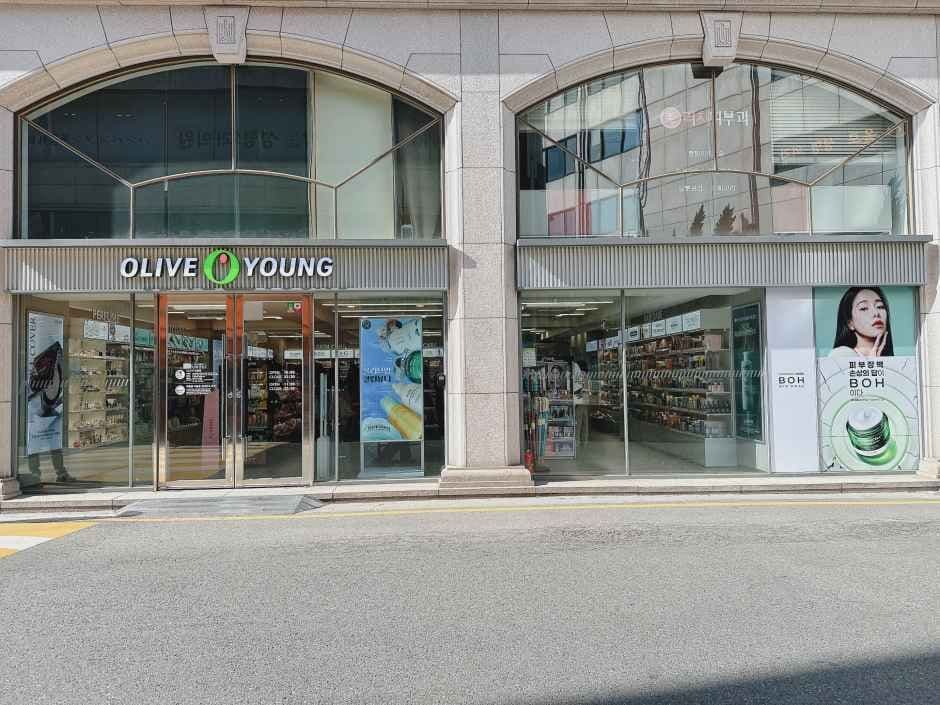 Olive Young - Apgujeong Branch [Tax Refund Shop](올리브영 압구정점)