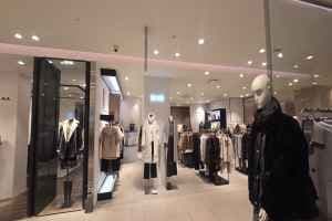 Deco - Lotte Department Young Plaza Changwon Branch [Tax Refund Shop](데코 롯데백화점영플라자 창원점)