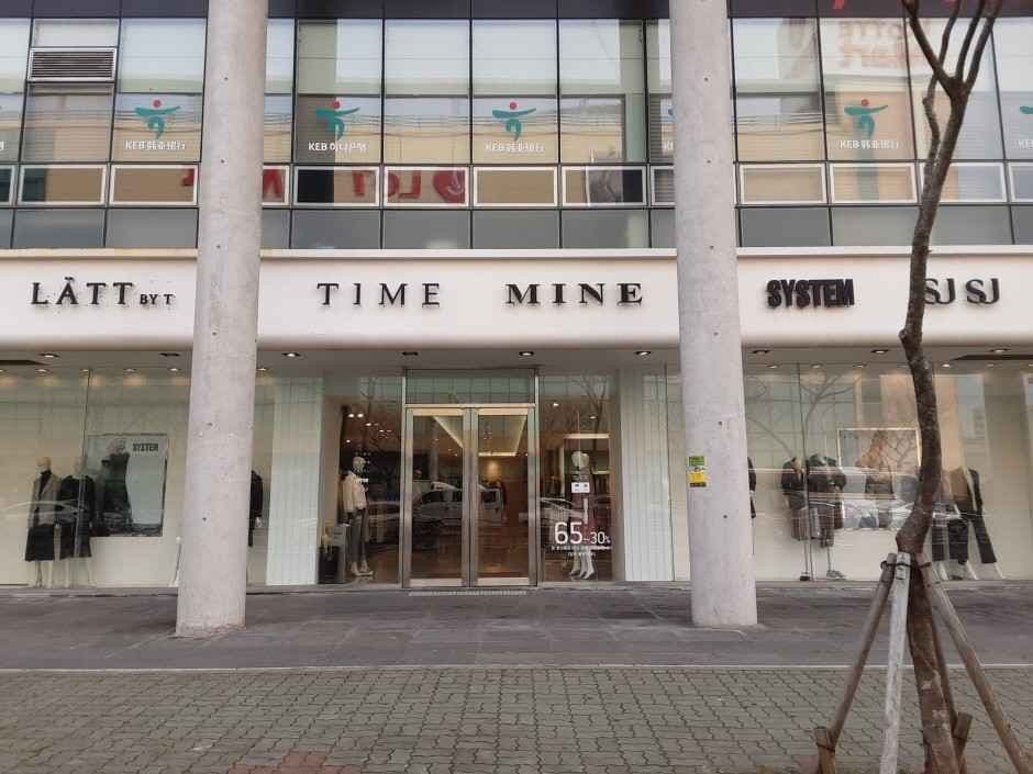 Handsome Fx TIME HOMME Jeju Branch [Tax Refund Shop](한섬 아울렛 FX 타임옴므 제주점)