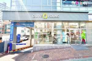 Olive Young - Jeongneung Branch [Tax Refund Shop] (올리브영 정릉점)