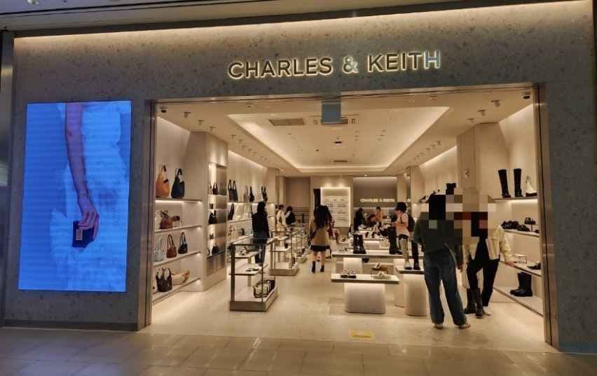 CHARLES & KEITH - Starfield Suwon Branch [Tax Refund Shop] (찰스앤키스 스타필드 수원점)