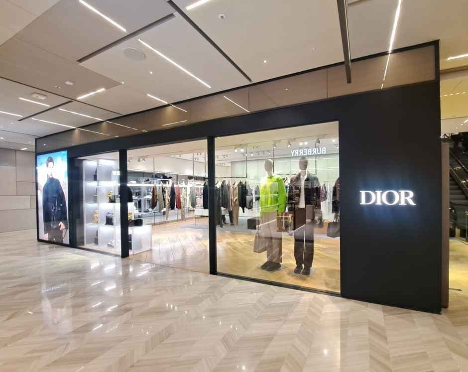 Dior - Shinsegae Department Store Main Branch [Tax Refund Shop] (디올 남성 신세계백화점 본점)