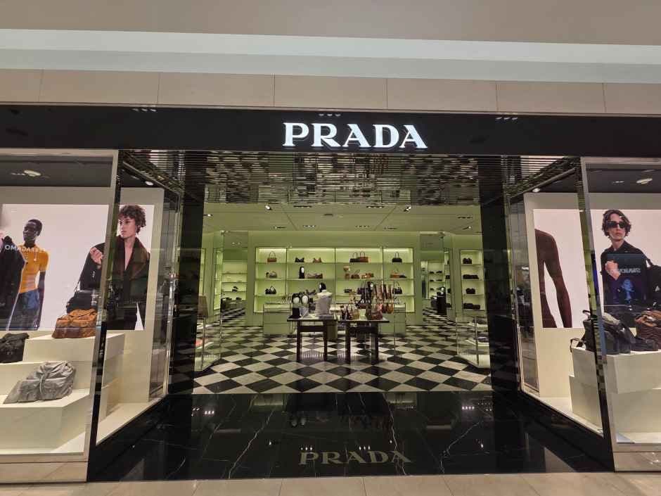 Prada - LOTTE Department Store Incheon Branch [Tax Refund Shop] (프라다 롯데백화점 인천점)