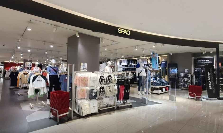 스파오 AK플라자 수원점