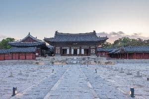 Changgyeonggung Palace (창경궁)