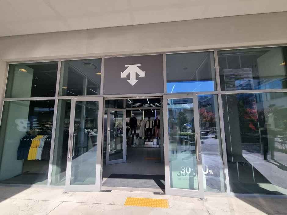 Descente - LOTTE Premium Outlets Icheon Branch [Tax Refund Shop](데상트 롯데프리미엄아울렛 이천점)