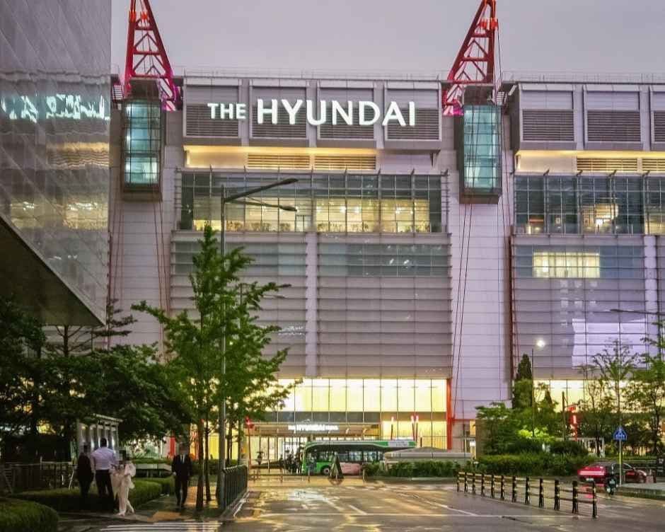 Hyundai Department Store - Hyundai Department Store The Hyundai Seoul [Tax Refund Shop] (현대백화점 더현대 서울)