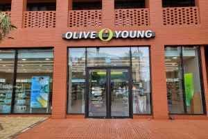 Olive Young - Jeju Hyeopjae Branch [Tax Refund Shop](올리브영 제주협재점)