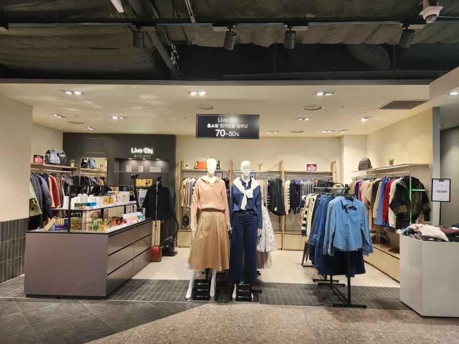 라이브온 NC 신구로점