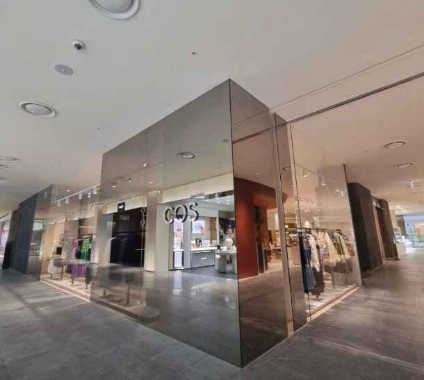 Cos - LOTTE Department Store Dongtan Branch [Tax Refund Shop] (COS 롯데백화점 동탄점)
