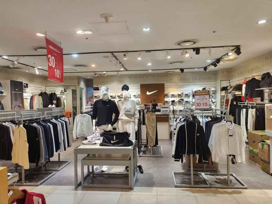 Nike Golf - Mario Outlet Building 2 Branch [Tax Refund Shop] (나이키골프 마리오아울렛 2관점)