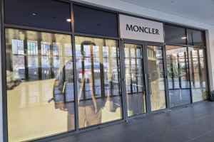 Moncler - Hyundai Premium Outlets Daejeon Branch [Tax Refund Shop] (몽클레르 현대프리미엄아울렛 대전점)